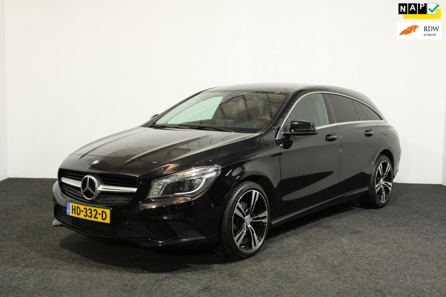Mercedes-Benz CLA-klasse Shooting Brake - 180 Ambition 180 Ambition, Sportieve AMG-Look, vol in opties! Nieuwe APK en afleveringsbeurt incusief! - AutoWereld.nl