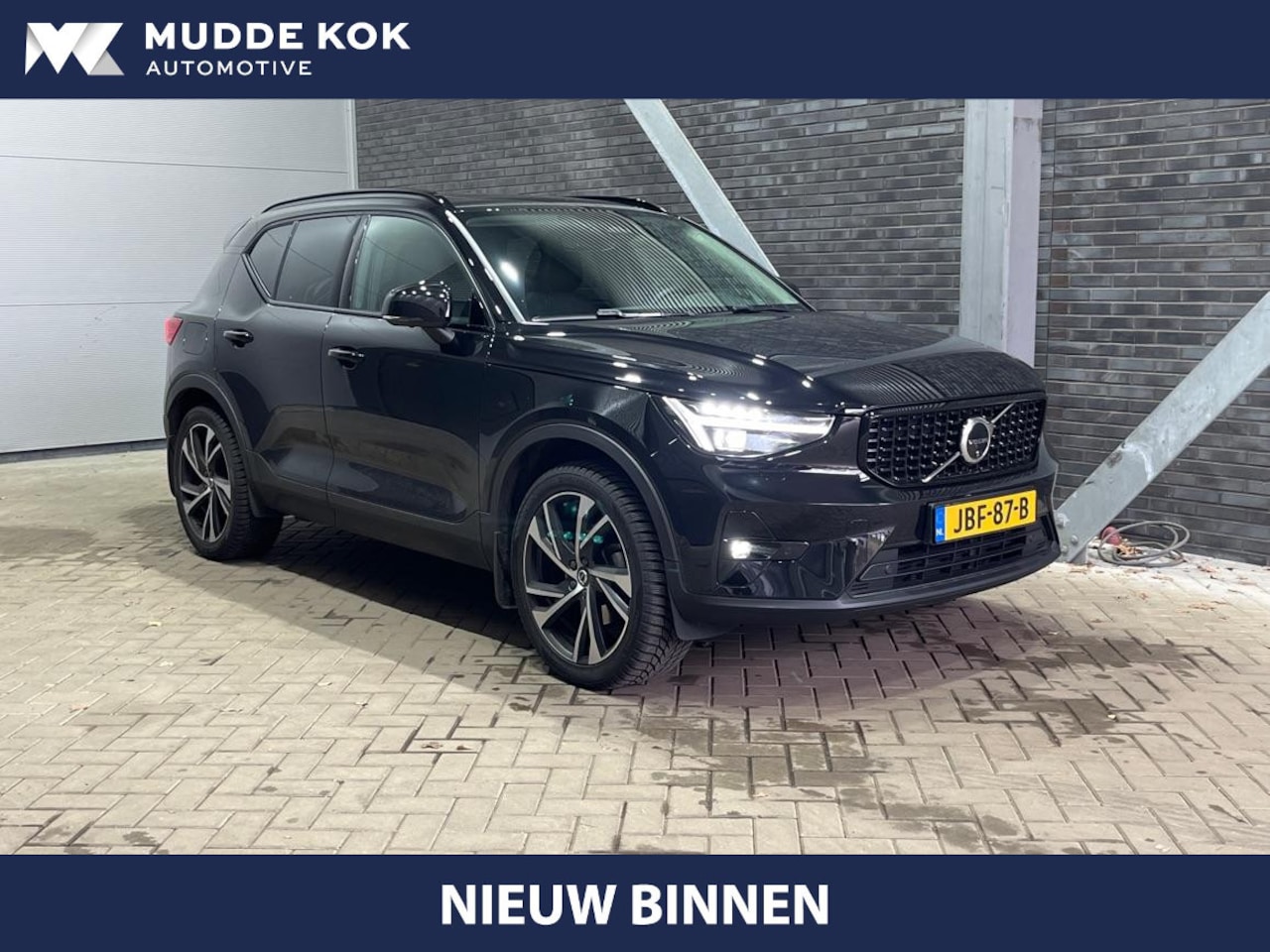 Volvo XC40 - B4 Plus Dark | Panoramadak | Leder | ACC | harman/kardon | BLIS | 20 Inch - AutoWereld.nl