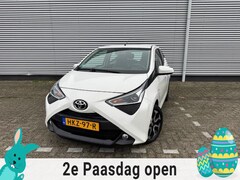 Toyota Aygo - 1.0 VVT-i x-JBL, Carplay, achteruitrijcamera, airco, lm velgen