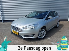 Ford Focus - 1.0 Titanium Edition, airco, stoelverwarming, voorruit verwarmd,