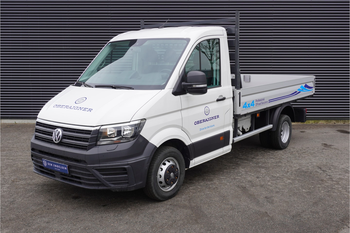 Volkswagen Crafter - 180pk Dubbellucht 4x4 Oberaigner 4Motion AWD Dubbellucht Open laadbak Trekhaak Cruise cont - AutoWereld.nl