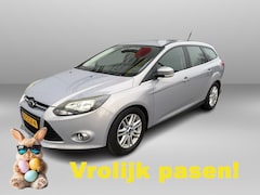 Ford Focus Wagon - 1.6 TDCI Titanium Ziet er heel goed uit | Loopt en schakelt uitstekend | Trekhaak