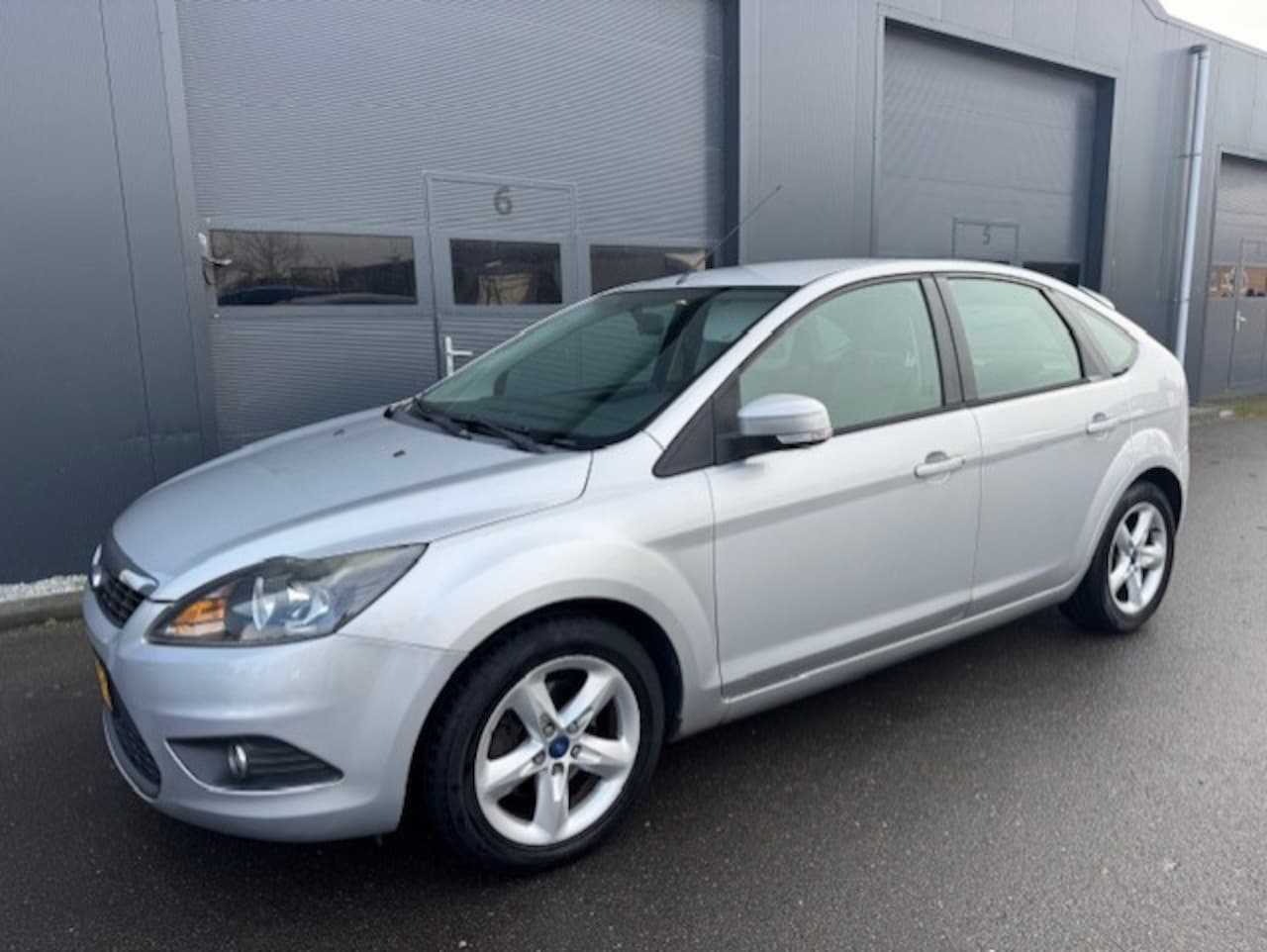 Ford Focus - 1.6 Comfort Airco/ nwe APK !! - AutoWereld.nl