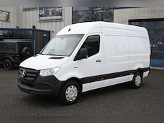 Mercedes-Benz eSprinter - 320 L2H2 Pro 81kWh Snellader, Navigatie, Trekhaak, Winterpakket, Etc
