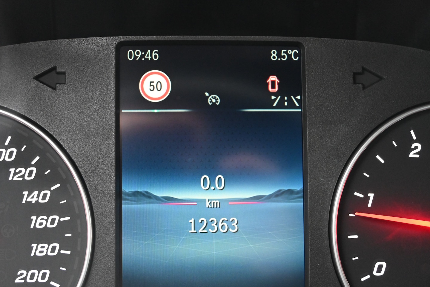 Mercedes-Benz Sprinter - 317 CDI L2 RWD Pro DC 3500kg Trekhaak, MBUX met camera, Etc. - AutoWereld.nl