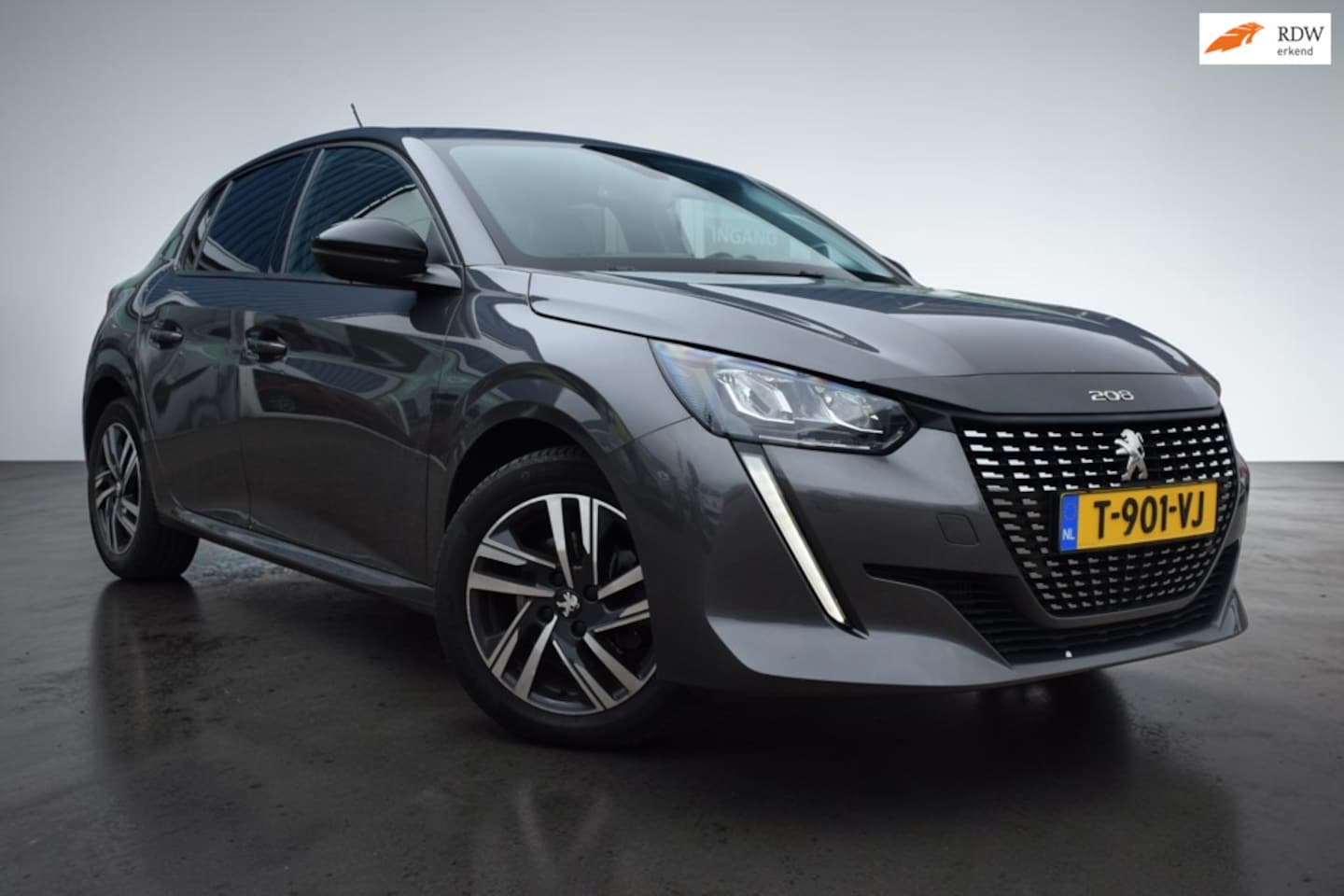 Peugeot 208 - 1.2 PureTech Allure Pack 1.2 PureTech Allure Pack, Stoelverwarming, 360 graden parkeercamera, Half lederen bekledin - AutoWereld.nl