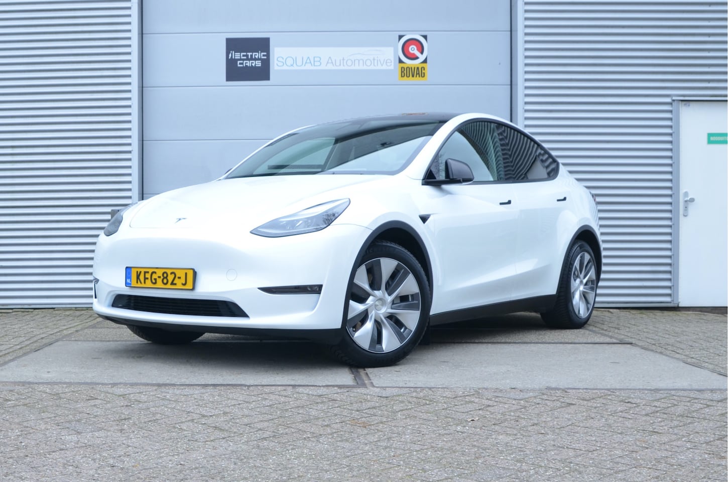 Tesla Model Y - Long Range AWD 75 kWh Trekhaak, AutoPilot 3.0 Ryzen - AutoWereld.nl