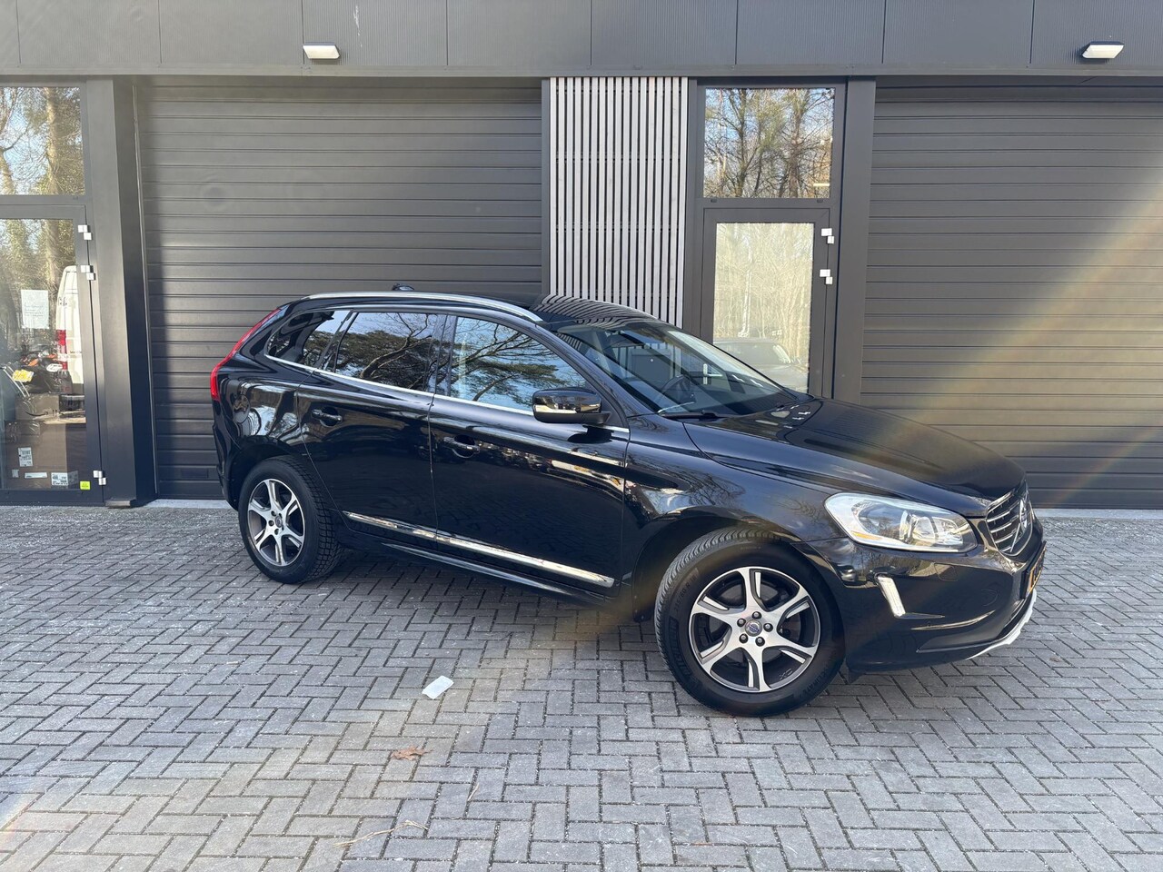 Volvo XC60 - 3.0 T6 R-Design 3.0 T6 R-Design - AutoWereld.nl