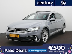 Volkswagen Passat - 1.4 TSI 218Pk Automaat PHEV GTE Business Pano-Dak / Leder / Camera