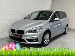 BMW 2-serie Active Tourer - 218i High Executive CLIMA / CRUISE /NAVI / TREKHAAK Dealer onderhouden