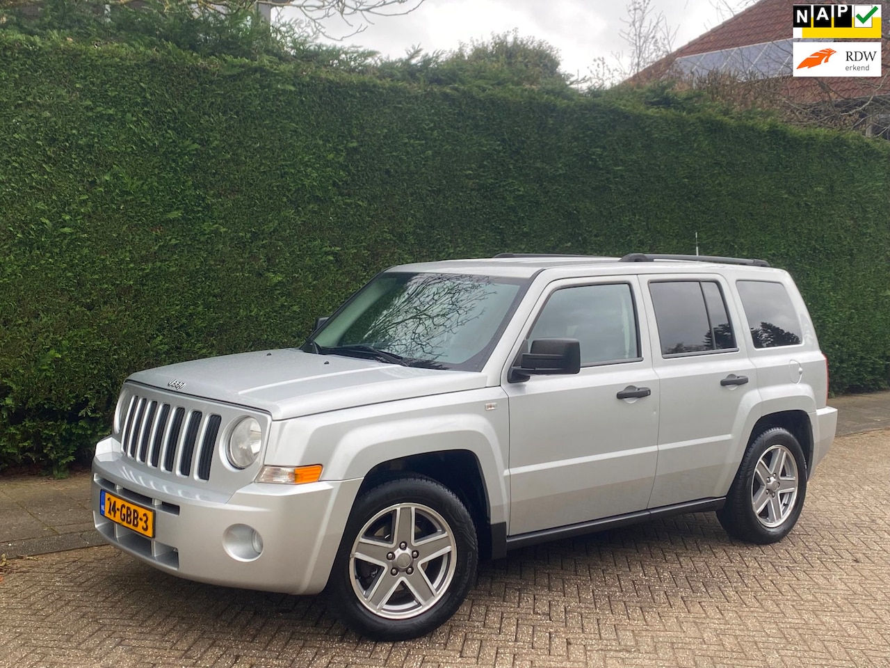 Jeep Patriot - 2.4 Sport AIRCO/RIJDT GOED/APK JUNI-2027/KM-NAP - AutoWereld.nl