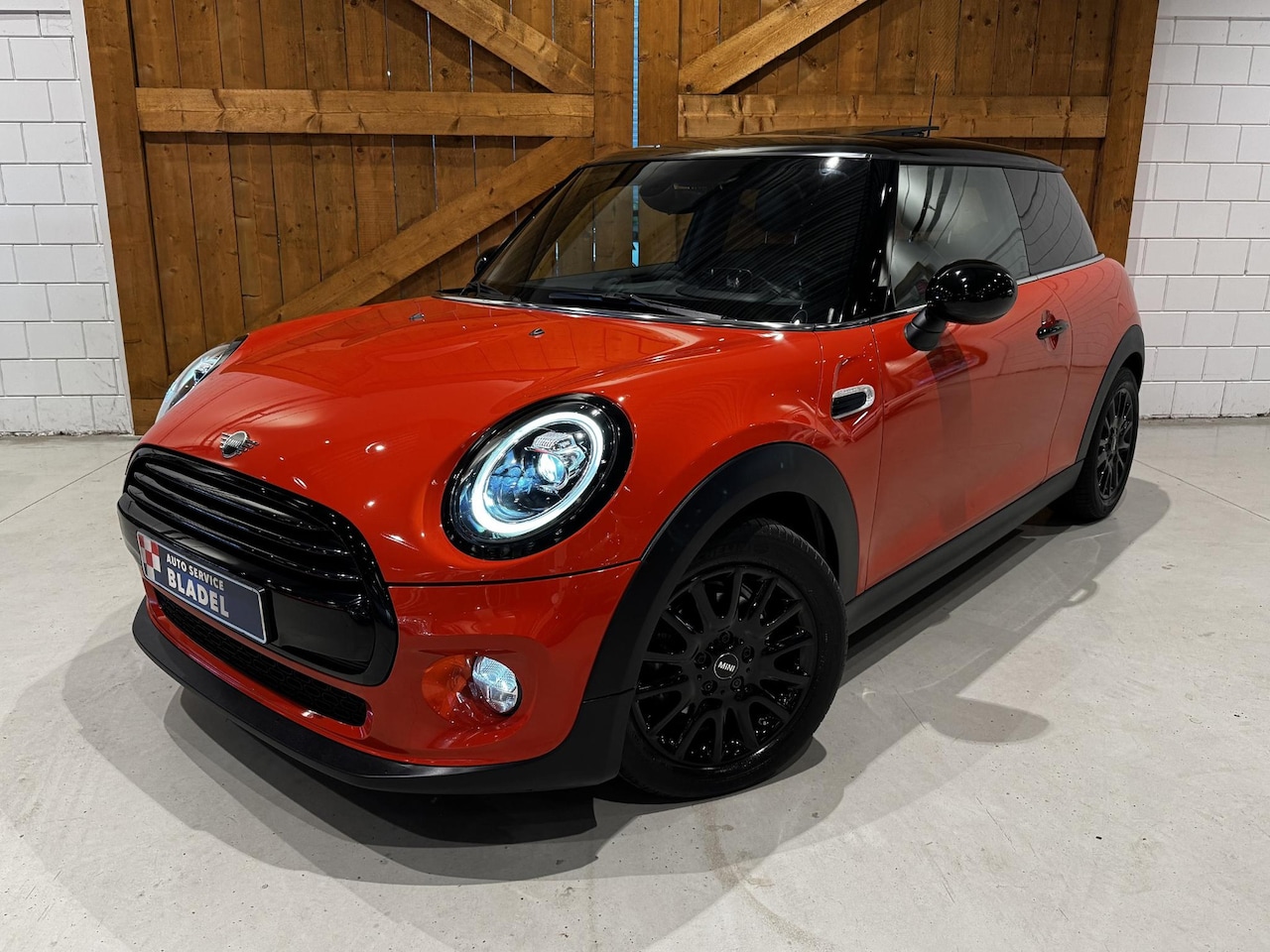 MINI Cooper - 1.5 automaat Apple carplay/Clima/Leder/Head up - AutoWereld.nl