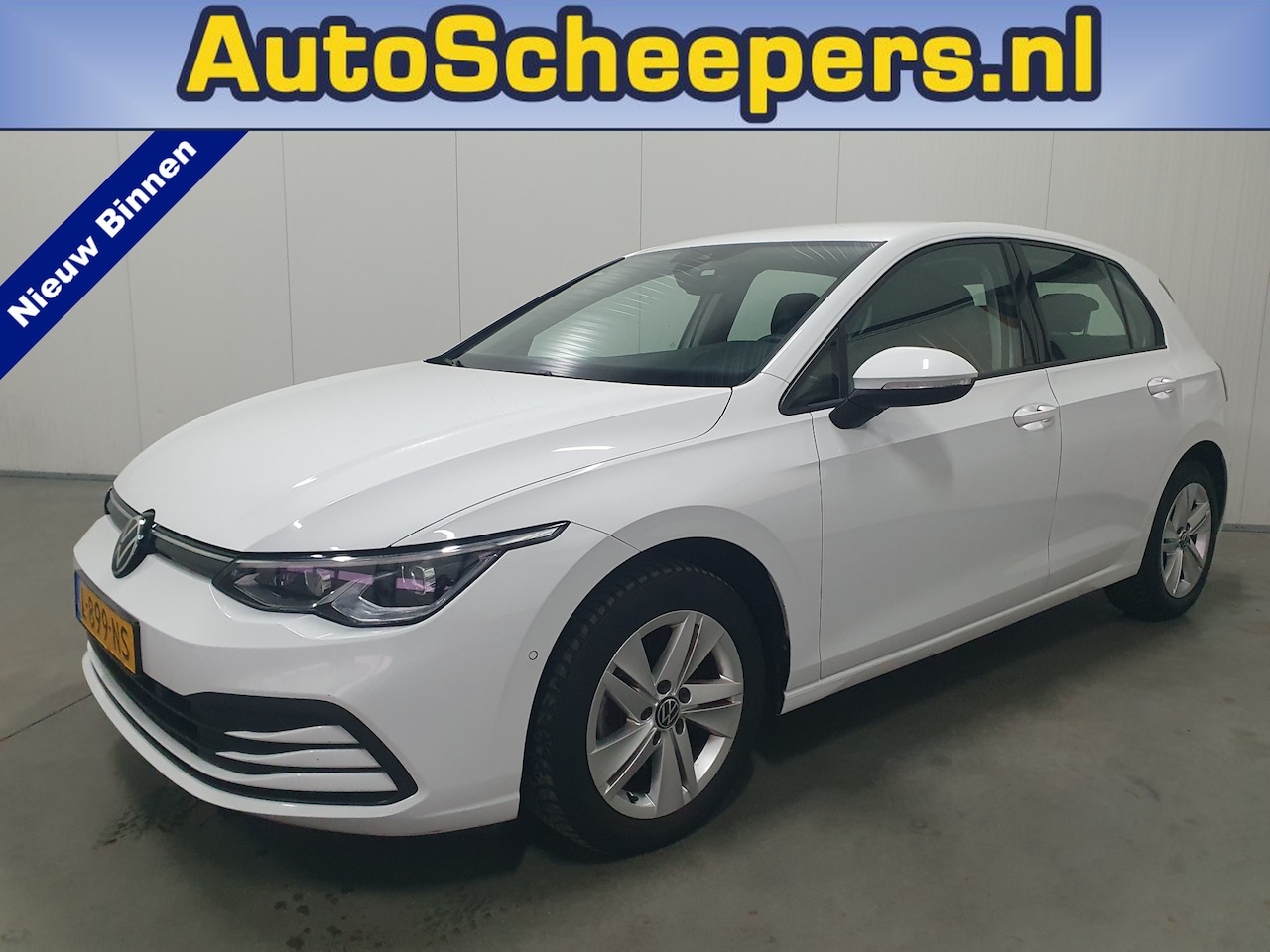 Volkswagen Golf - 1.0 eTSI Life Business NAVI/CRUISE/AIRCO/LMV - AutoWereld.nl