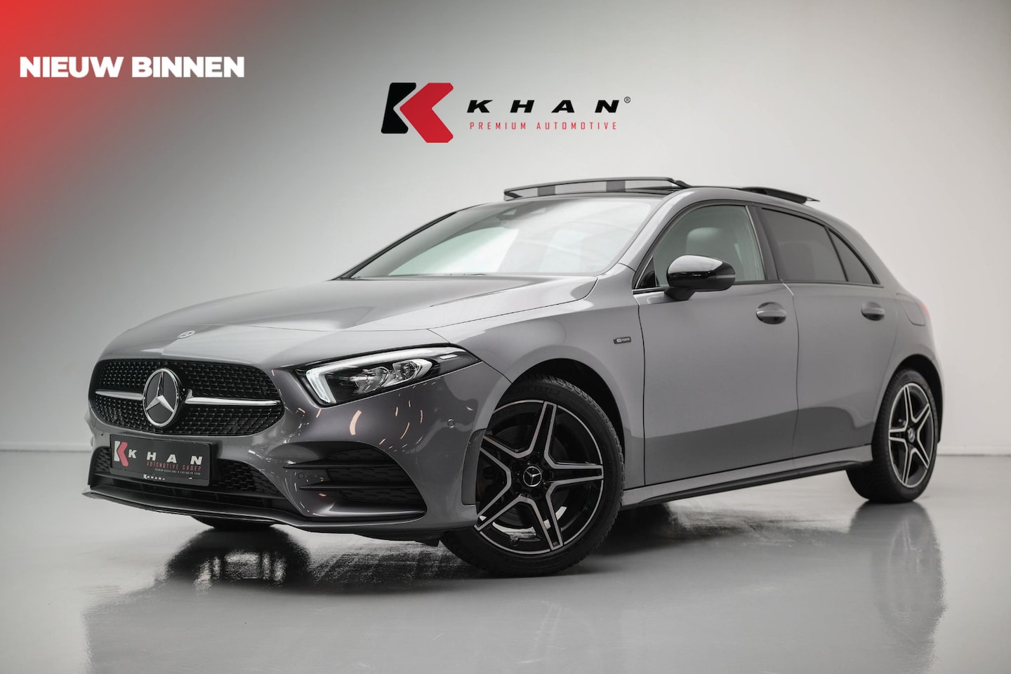 Mercedes-Benz A-klasse - A250e AMG Line |Pano|Ambient|Carplay|Dodehoek| - AutoWereld.nl