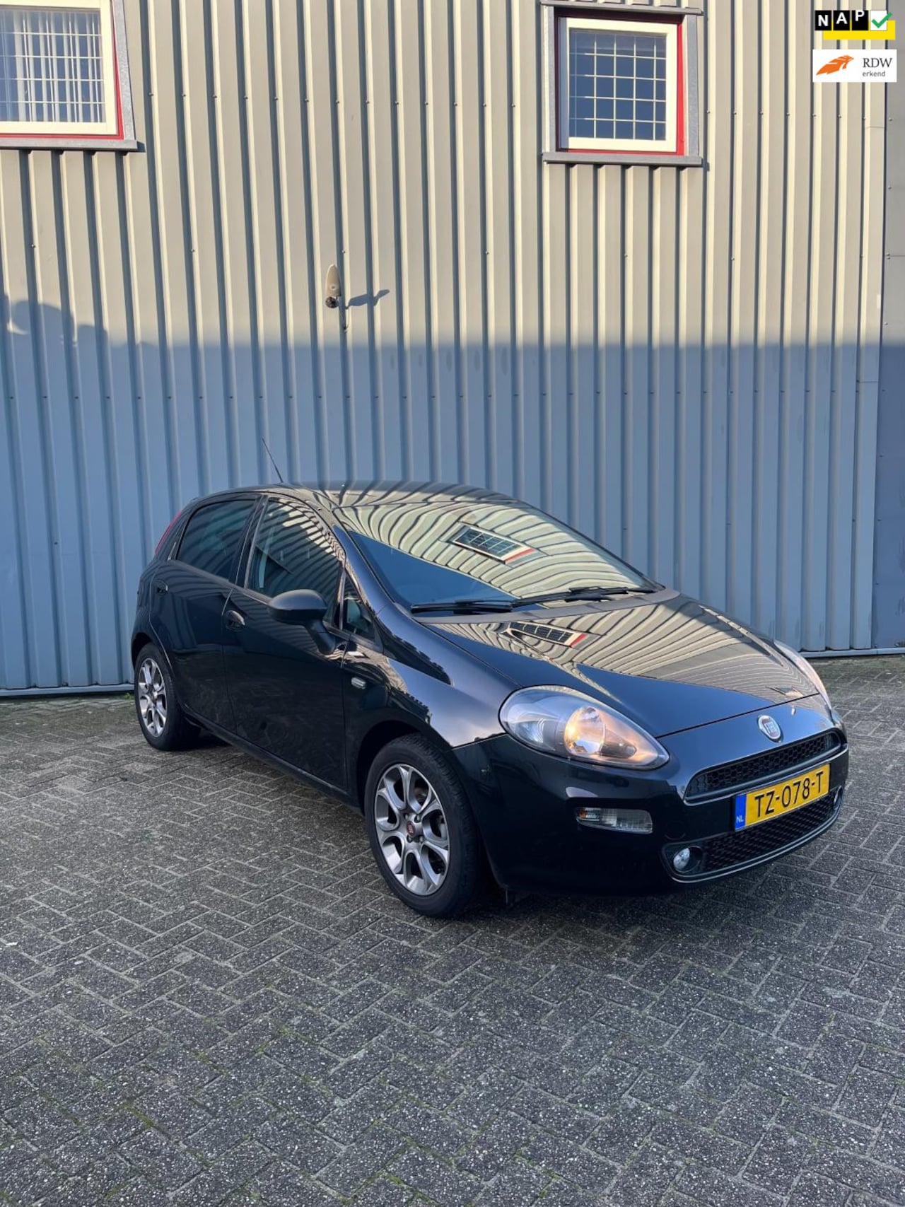 Fiat Punto Evo - 0.9 TwinAir Sempre/CARPLAY/NL/NAP - AutoWereld.nl