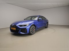 BMW i4 - Gran Coupé eDrive35 | M-Sportpakket | LED | Leder | Navigatie | Schuifdak | Stoelverwarmin