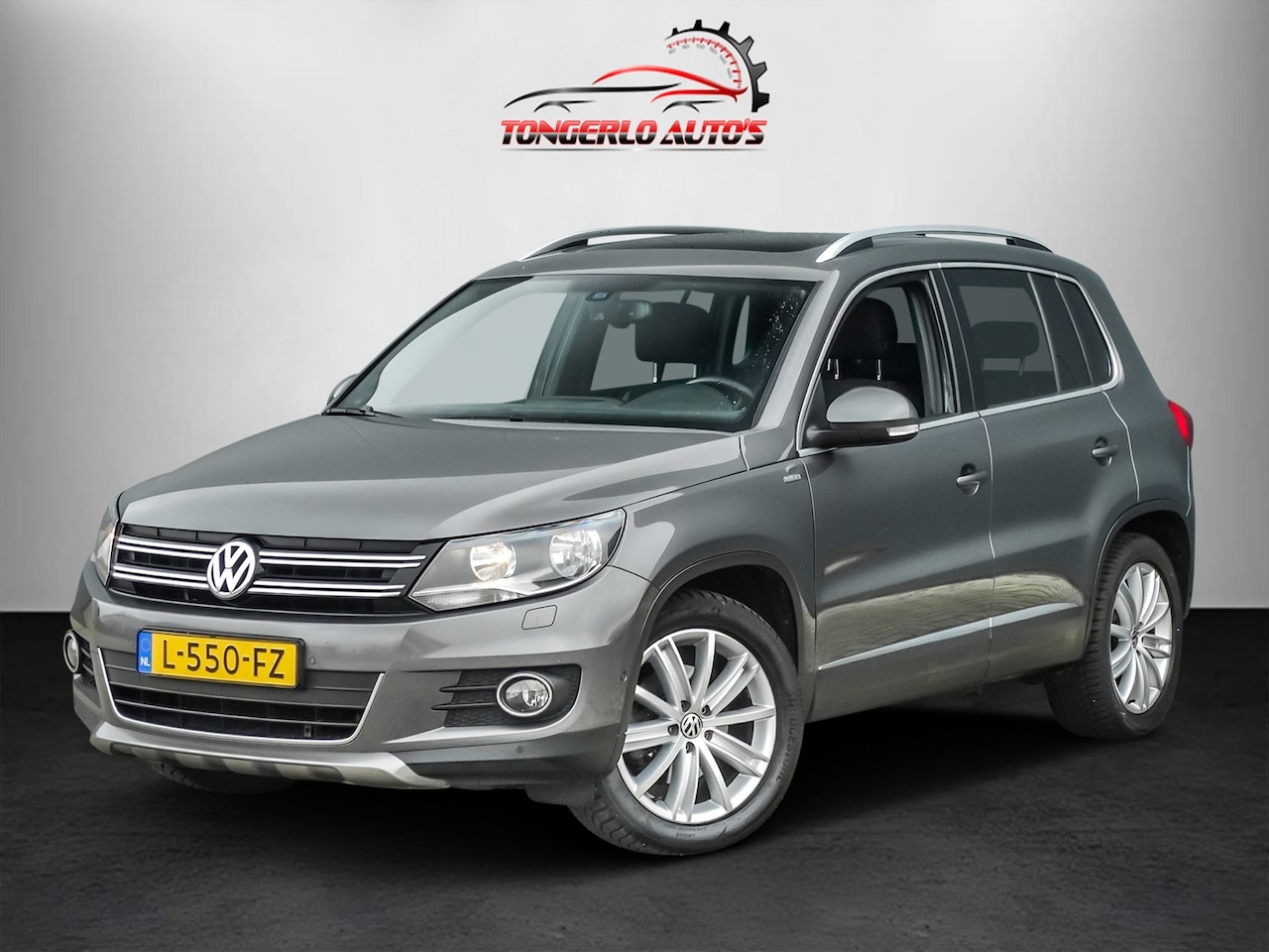 Volkswagen Tiguan - 1.4 TSI R-Line Edition Trekhaak Pano Pdc Cruise Stoelverw. Clima 18´´LM - AutoWereld.nl