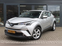 Toyota C-HR - 1.8 Hybrid Dynamic | Keyless | Trekhaak | Camera | Adaptive-cruise | Telefoonvoorbereiding