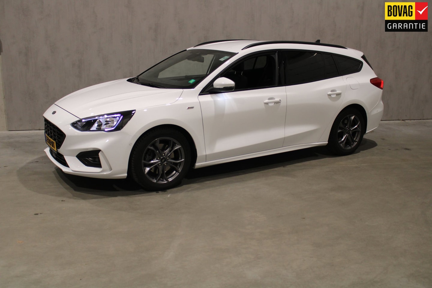 Ford Focus Wagon - 1.0 EcoBoost ST Line Business 1.0 EcoBoost ST Line Business - AutoWereld.nl
