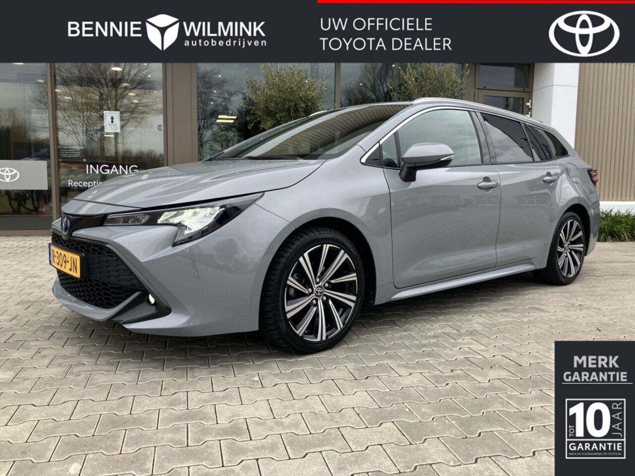 Toyota Corolla Touring Sports - 1.8 Hybrid Dynamic | Trekhaak | All Season | Navi | Stoelverw - AutoWereld.nl