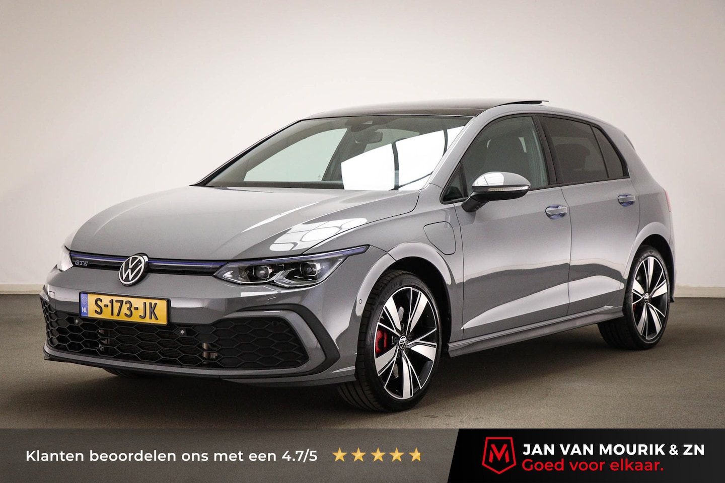 Volkswagen Golf - 1.4 eHybrid GTE | WINTER PACK | PANORAMADAK | HEAD UP | STUURVERWARMING | PARK ASSIST | TR - AutoWereld.nl