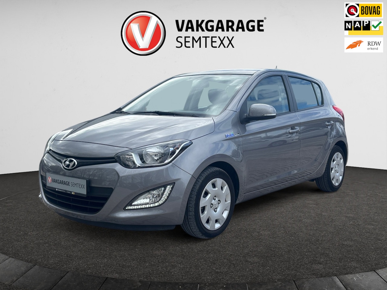 Hyundai i20 - 1.2i i-Motion | Slechts 54000 KM | Airco | LED | Origineel Nederlandse Auto | 1ste Eigenaa - AutoWereld.nl