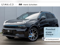 Lynk & Co 01 - 262PK | 360 graden camera | Zwarte hemel | Panoramadak | Elektrische bestuurdersstoel met