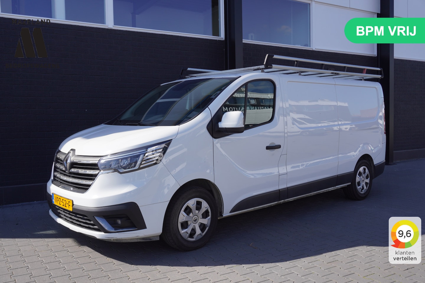 Renault Trafic - 2.0 dCi 110PK L2 EURO 6 - Airco - Cruise - Trekhaak - € 15.900,- Excl. - AutoWereld.nl