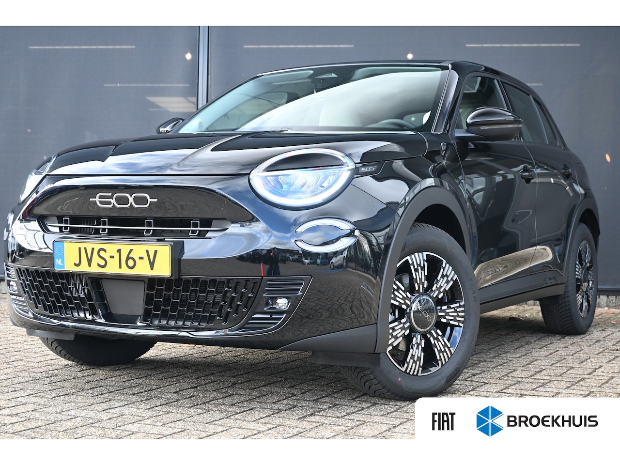Fiat 600 - 1.2 Hybrid Icon 145pk DEMO-DEAL! 8 Jaar Garantie! | Allseason | Navigatie by App | Cruise - AutoWereld.nl