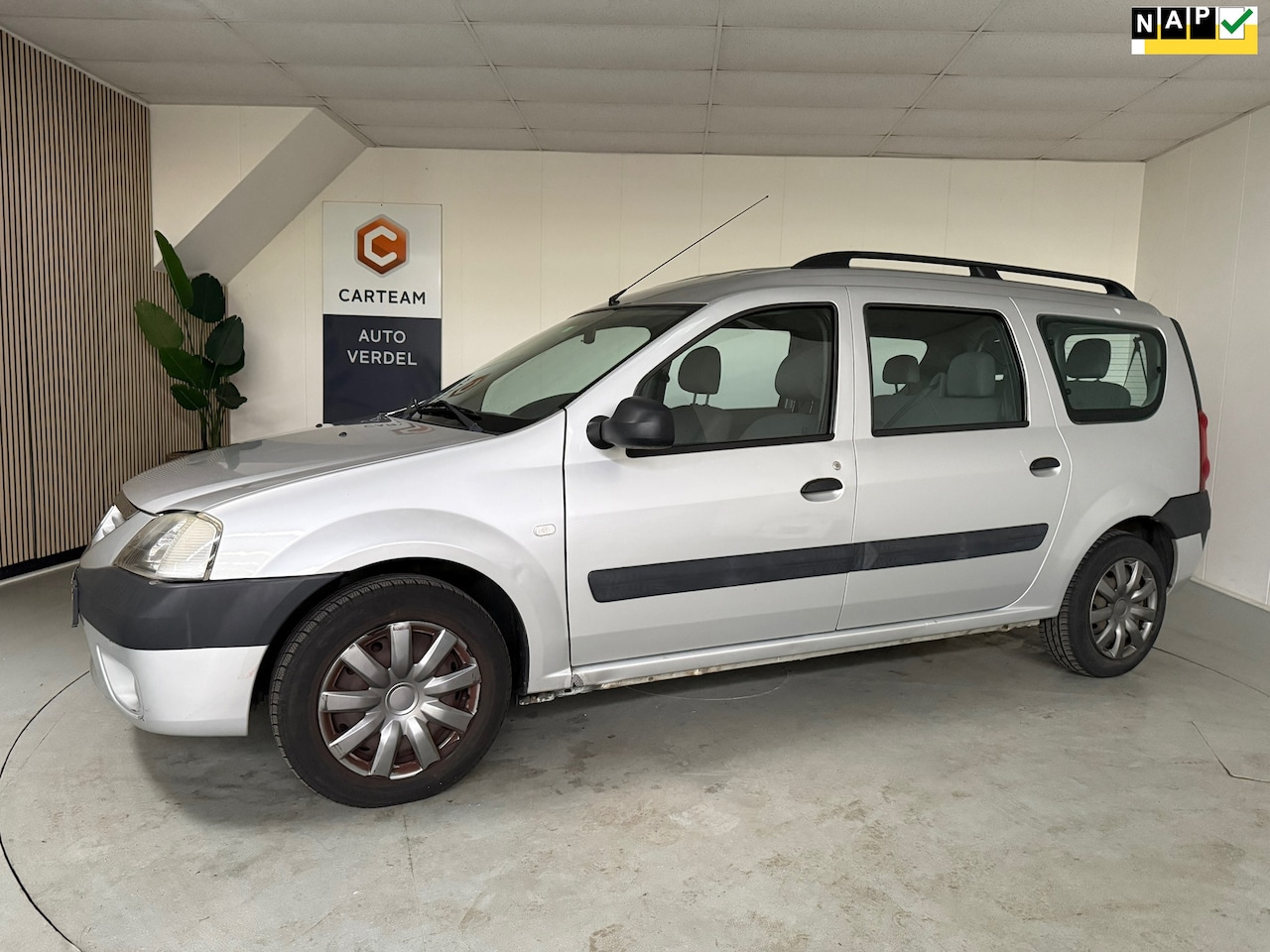 Dacia Logan MCV - 1.6-16V Lauréate 7p. 1.6-16V Lauréate 7p.Airco, Trekhaak - AutoWereld.nl