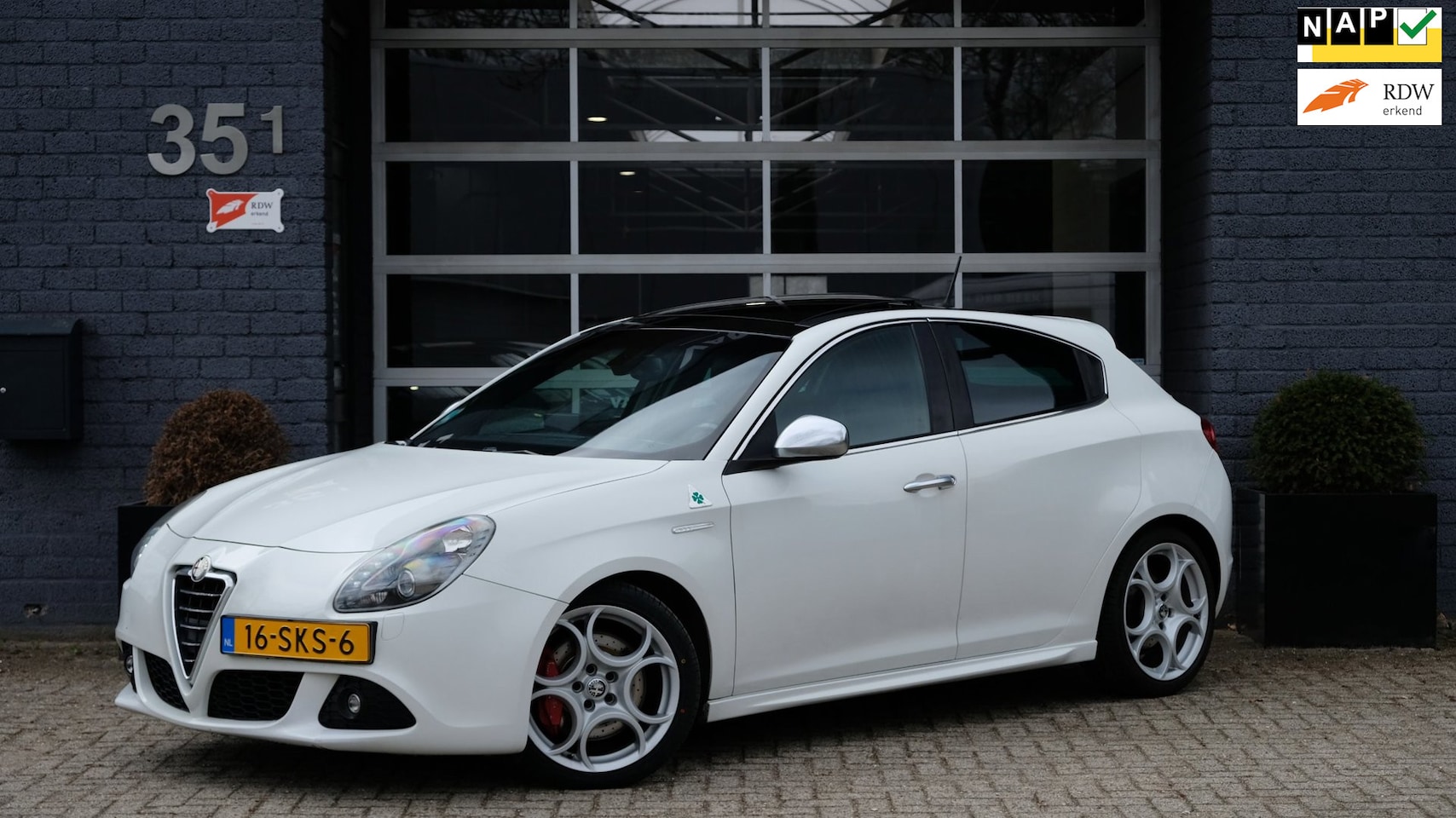 Alfa Romeo Giulietta - 1.7 TBi Quadrifoglio Verde |Bose|Leder|Pano|Xenon - AutoWereld.nl