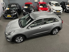 Kia Niro - 1.6 GDi Hybrid DynamicLine / NL-auto / Eerste eigenaar