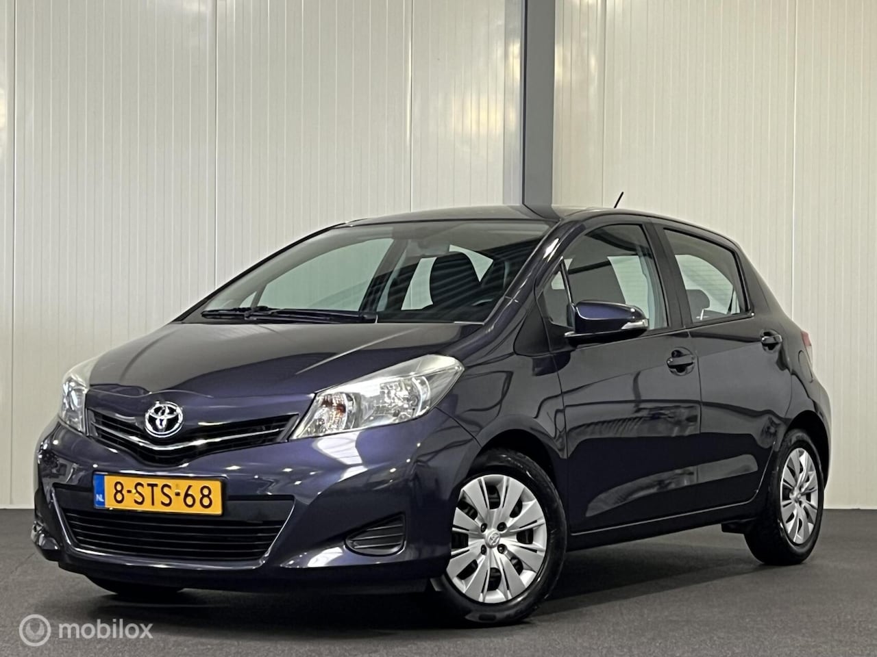 Toyota Yaris - 1.3 VVT-i Aspiration 1.3 VVT-i Aspiration - AutoWereld.nl