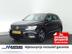 Volkswagen Tiguan - 1.4 TSI 150pk Connected Series Trekhaak Navigatie Stoelverwarming