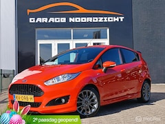 Ford Fiesta - 1.0 EcoBoost ST Line / Garage Noordzicht is open van 9, 00 tot 18.00 uur en Zaterdag tot 1