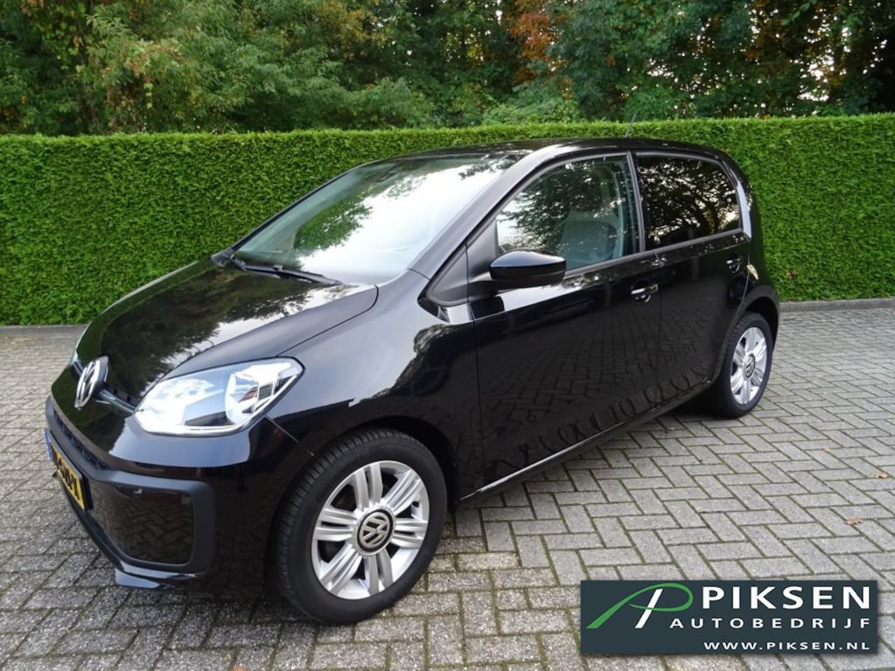Volkswagen Up! - 1.0 BMT UP! BEATS AUDIO AIRCO BLUETOOTH LICHTMETAAL - AutoWereld.nl