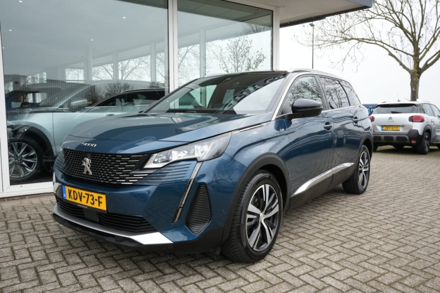Peugeot 5008 - 1.2 PURET. GT-LINE/7 persoons/Carplay/Stoel pakket/Pano/All in prijs - AutoWereld.nl