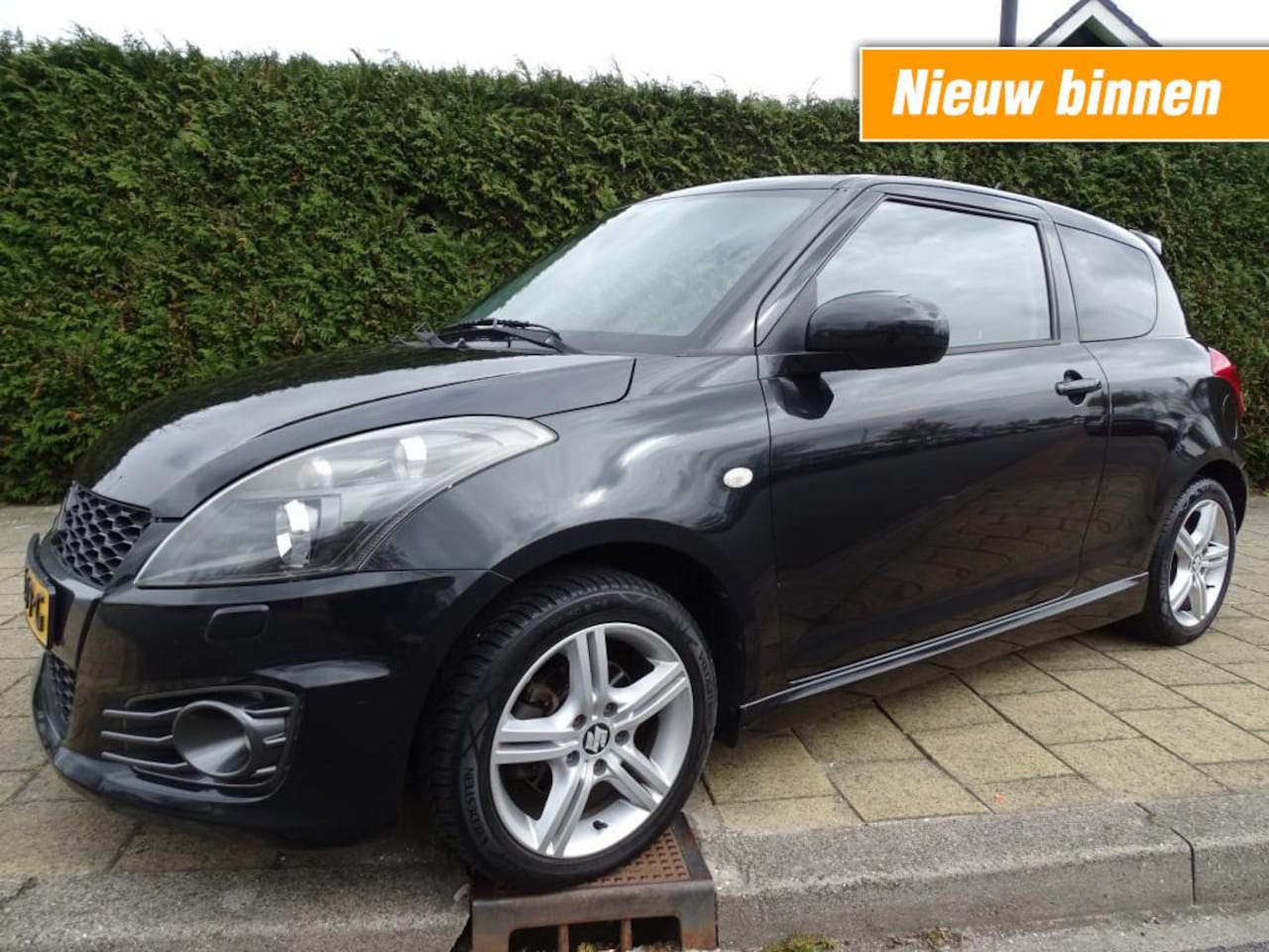 Suzuki Swift - 1.6 SPORT 136 Pk-Verw stl-Airco-Blth-Usb-Xenon - AutoWereld.nl