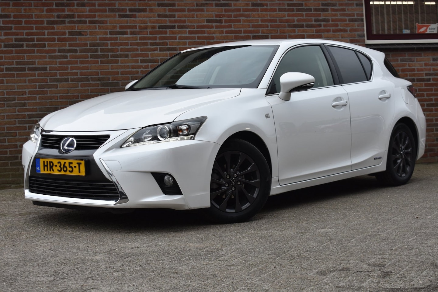 Lexus CT 200h - '15 Clima Cruise Navi - AutoWereld.nl