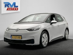 Volkswagen ID.3 - Life 58 kWh | SOH 93% | Adapt.Cruise/Control | Stoelverwarming | Trekhaak | Origineel NL