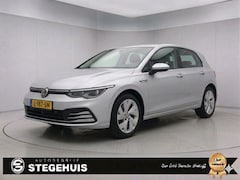 Volkswagen Golf - 1.5 TSI Life Bussines Stoelverwarming Navi Led