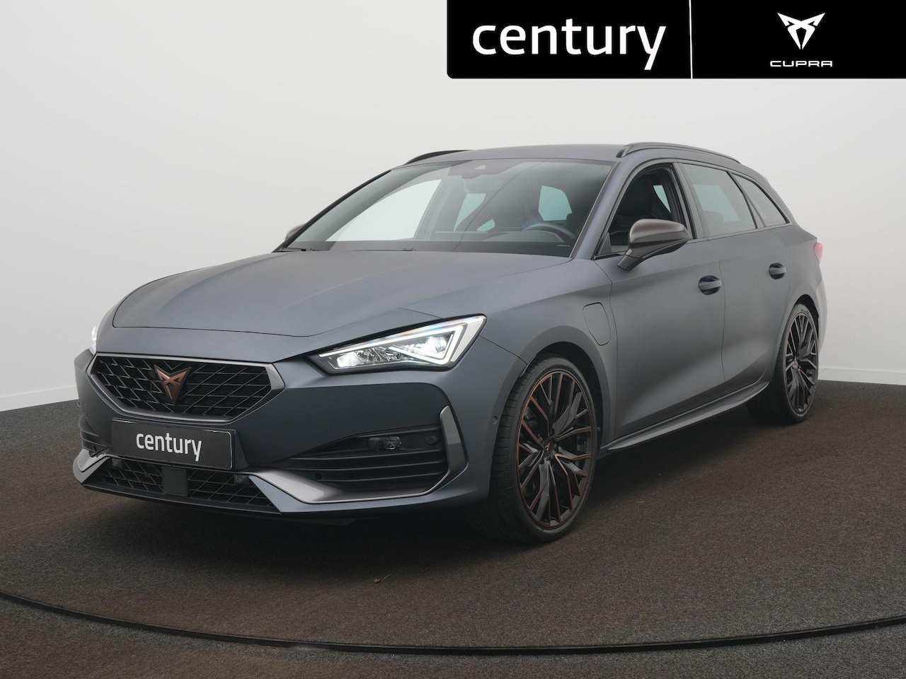 CUPRA Leon Sportstourer - 1.4 e-Hybrid VZ Performance | Kuipstoelen | Elek. Trekhaak | Leer | - AutoWereld.nl