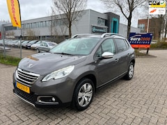 Peugeot 2008 - 1.2 PureTech Style - AUTOMAAT - NAVIGATIE