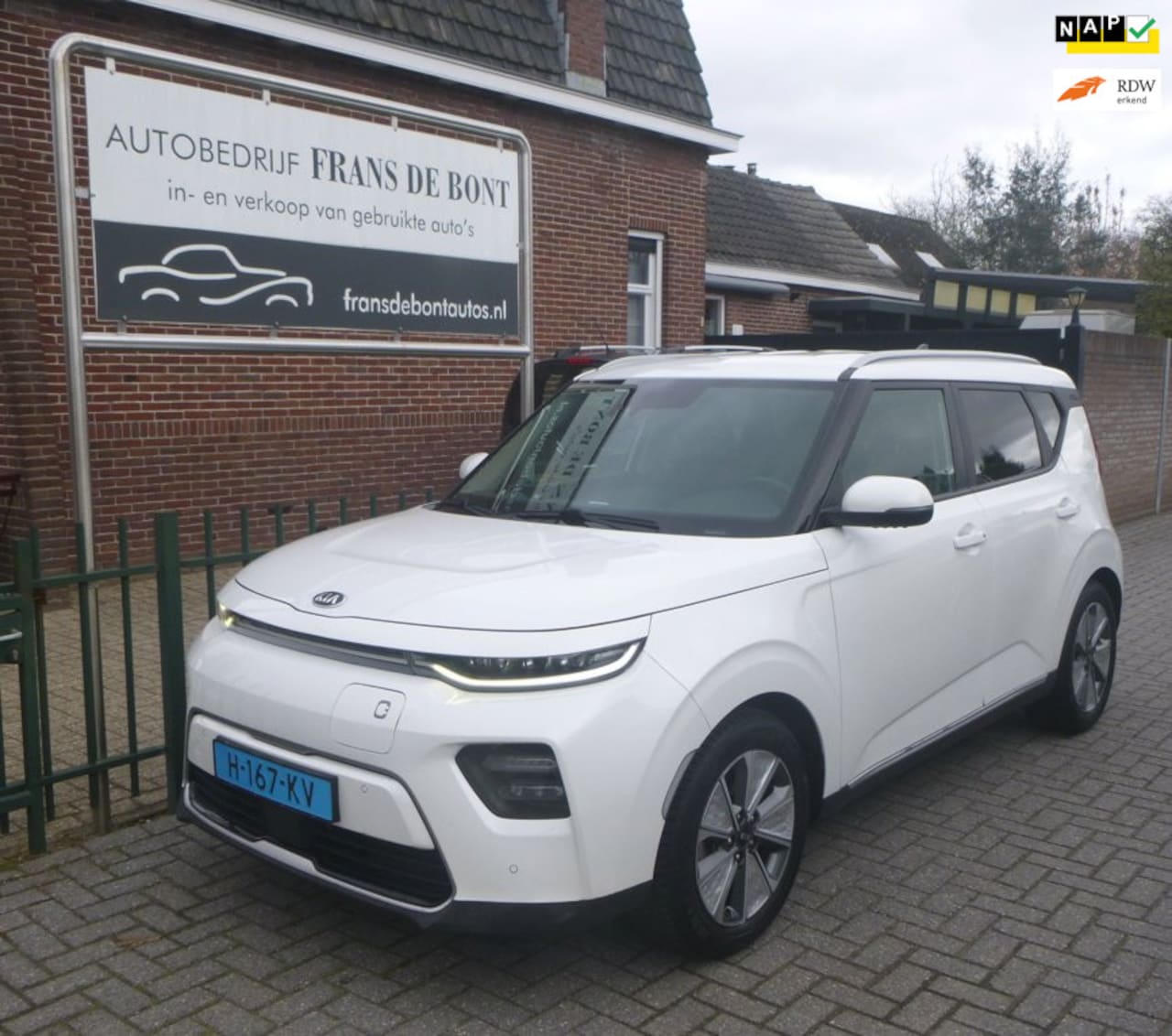 Kia e-Soul - DynamicLine 64 kWh € 8750 ex btw - AutoWereld.nl