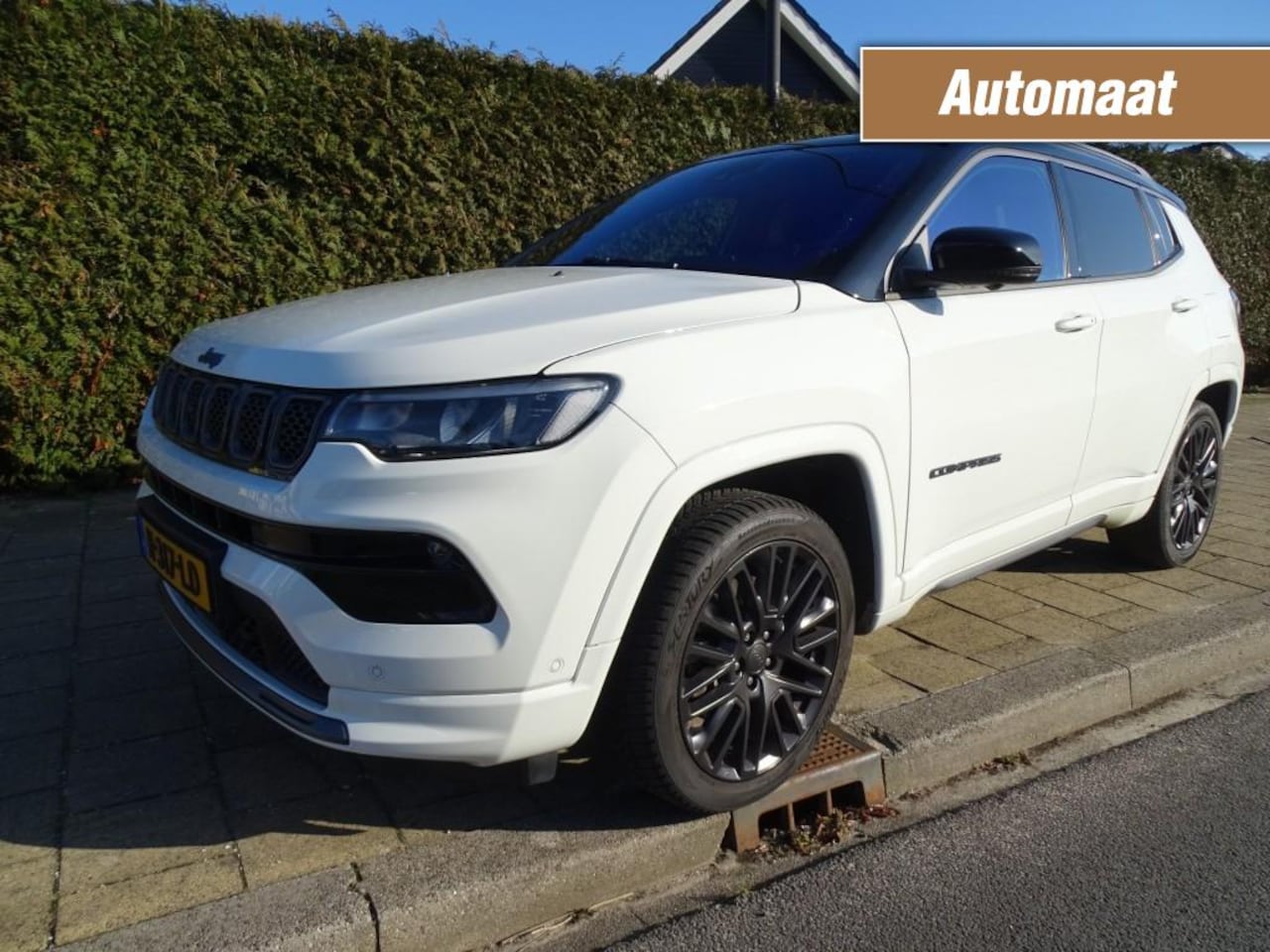 Jeep Compass - 4WD XE 240 HYB. S-Clima-Carplay navi-Leer-Media app-Cam360-Trkh - AutoWereld.nl