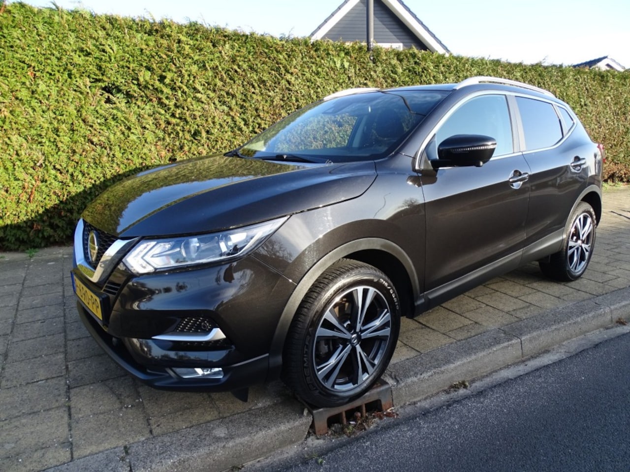Nissan Qashqai - 1.2 N-CONNECTA-122192 Km-Cam-Navi-Blth-Media-Clima-Pdc - AutoWereld.nl