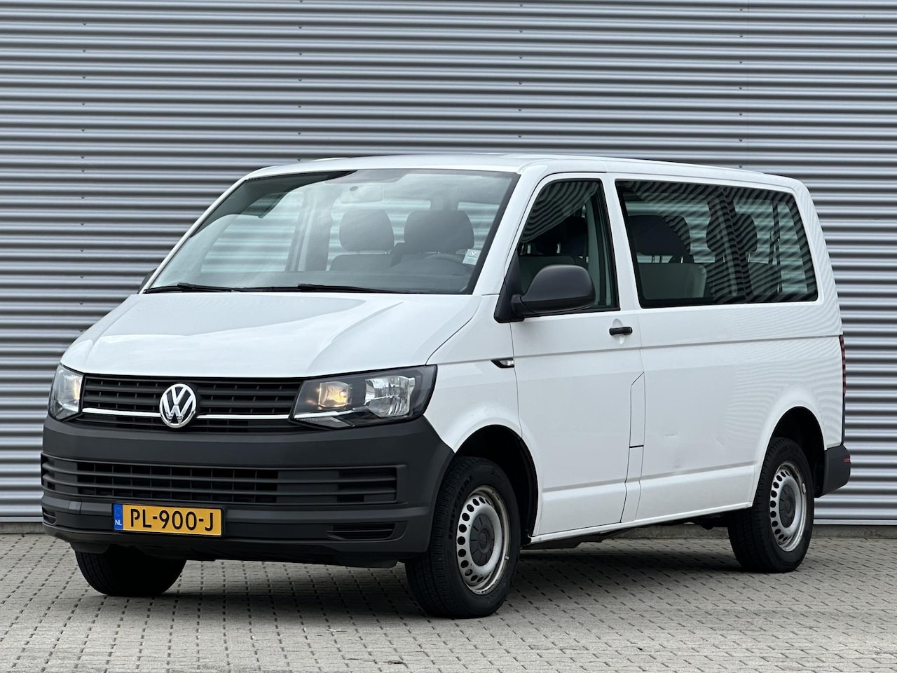 Volkswagen Transporter Kombi - 2.0 TSI L1H1 Benzine/CNG personenbus - AutoWereld.nl