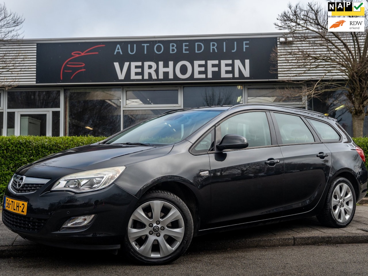 Opel Astra Sports Tourer - 1.4 Edition - AIRCO - CRUISE / CLIMATE - PARKEER SENSOREN - ORG NL NAP ! - AutoWereld.nl
