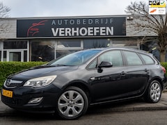 Opel Astra Sports Tourer - 1.4 Edition - AIRCO - CRUISE / CLIMATE - PARKEER SENSOREN - ORG NL NAP