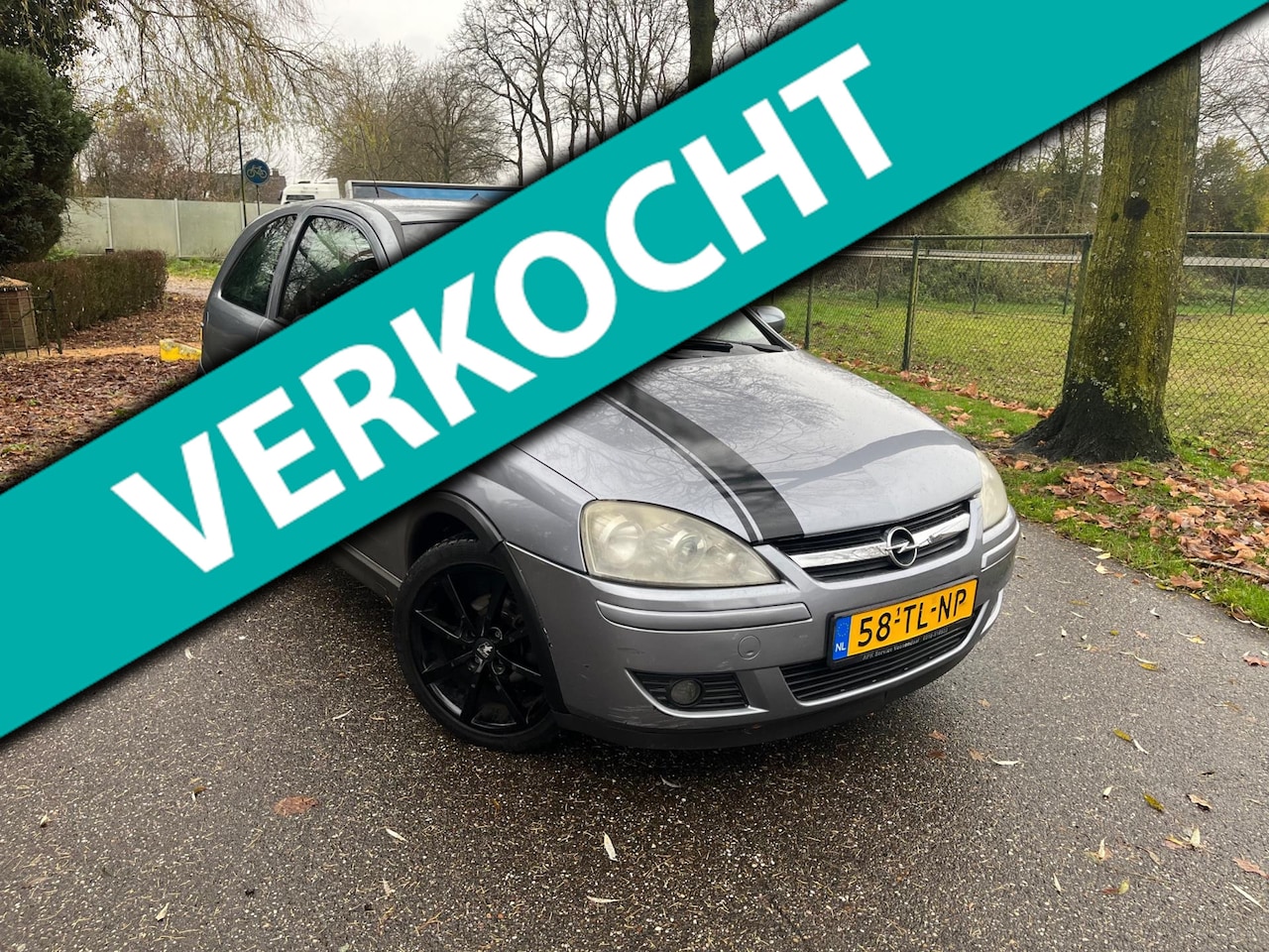 Opel Corsa - 1.2-16V Silverline|APK DEC.|SPORTIEF|XENON|LMV|AIRCO - AutoWereld.nl